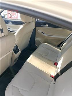 شيري أريزو 5